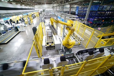 网络名人盛赞“仪征效率” 三辆车中便有一辆座椅产自仪征，网络设备销售模式创新成就行业标杆